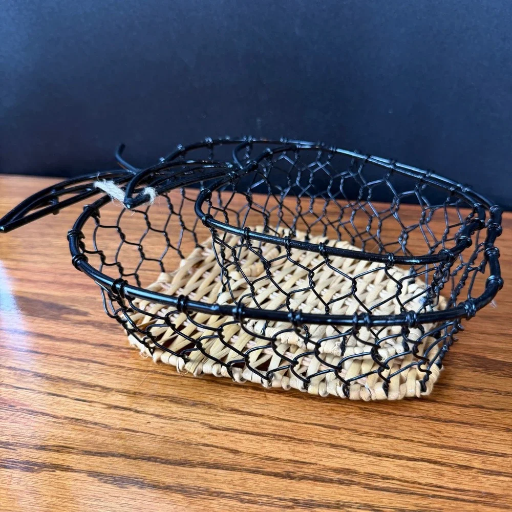 Vintage Apple Wire Rattan Nesting Baskets Set of 2 Black Farmhouse Decor 4378